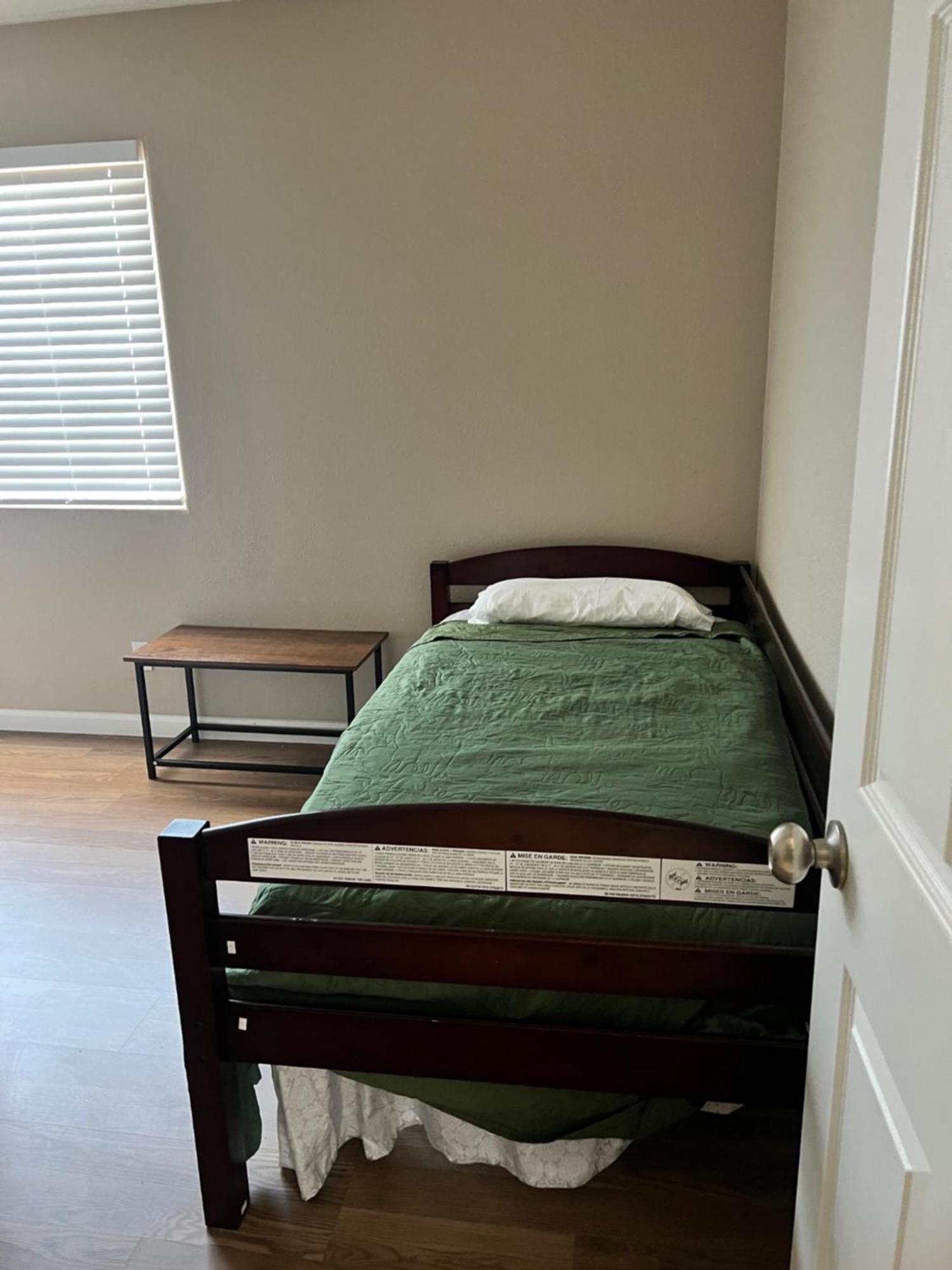 Serene 2Bed 1Bath Condo With Parking Fresno Exteriér fotografie