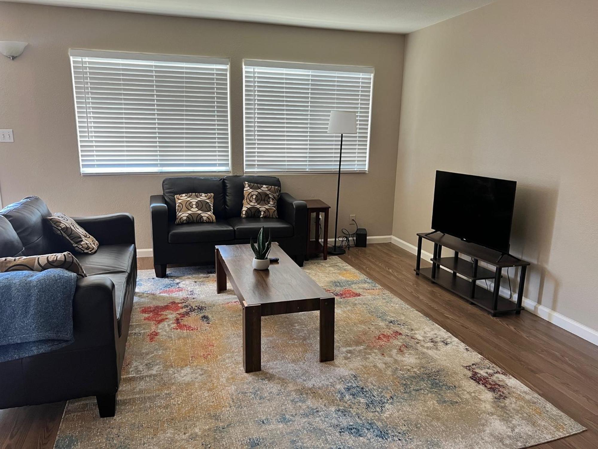 Serene 2Bed 1Bath Condo With Parking Fresno Exteriér fotografie